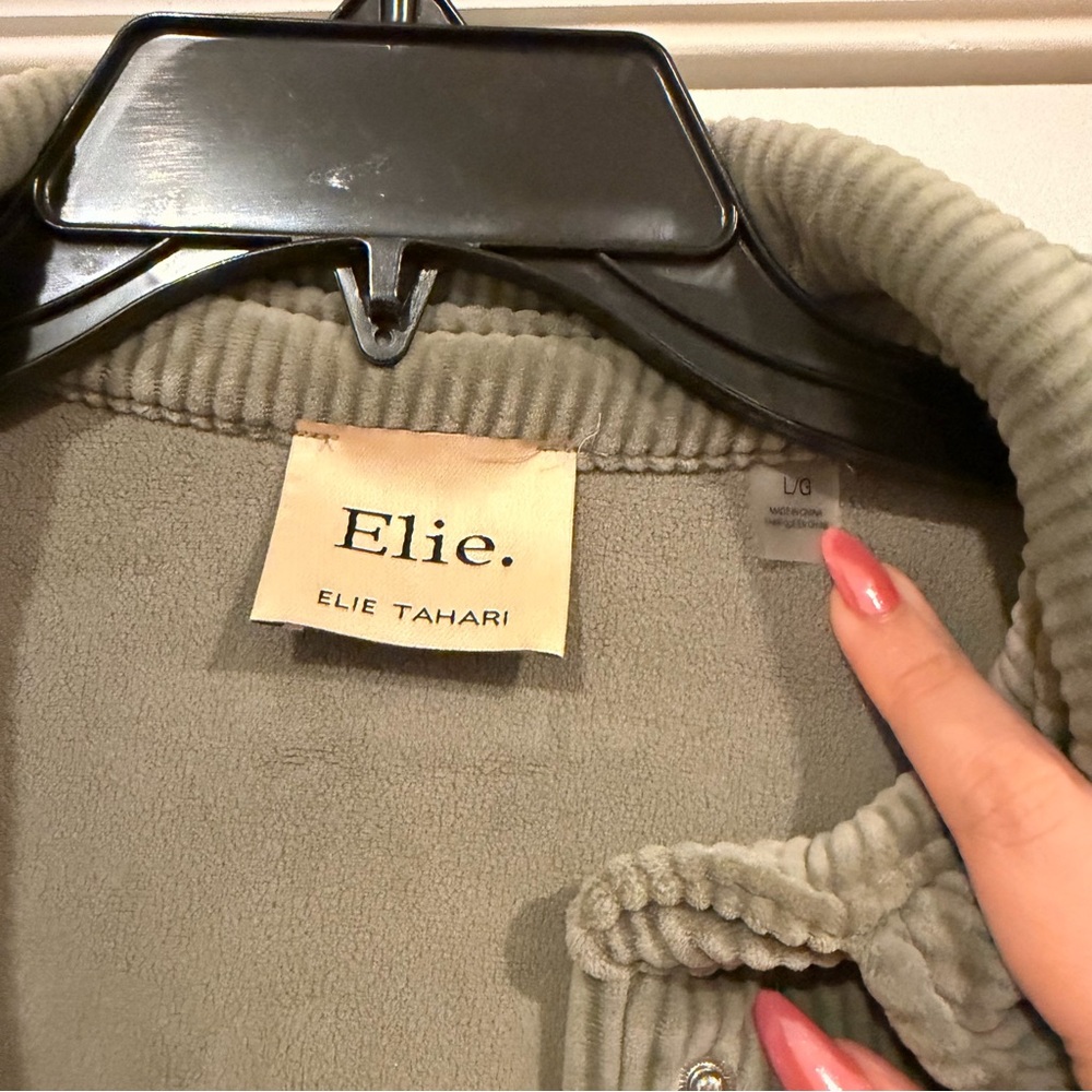 ELIE TAHARI OLIVE JACKET SIZE LARGE - Picture 3 of 3